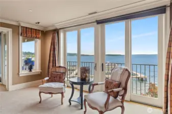 Watch the sunrise from the stunning primary suite