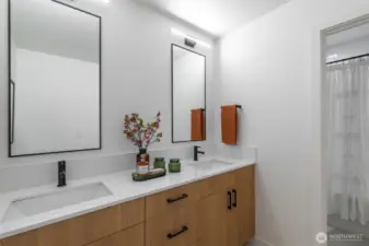 Model home.  Images are respresentative of this home type. Details vary.