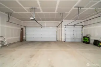 3-car garage