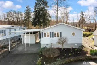 Beautiful home located on a very quiet cul-de-sac in the front and gorgeous riverfront on the back. Wake up to your coffee on the porch and peaceful views out the back