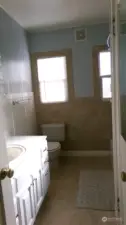 Main Floor Bathroom