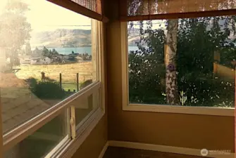Prior to Mini Reno (paint  and flooring updated )