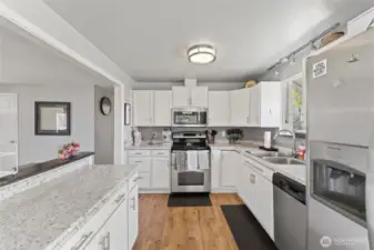 Tons of kitchen storage