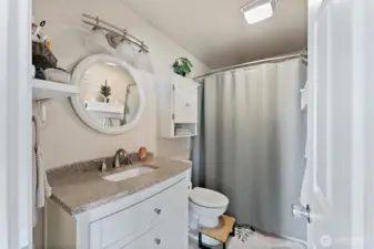 Full Bathroom
