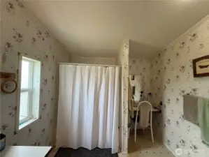 Primary ensuite with extra Vanity space