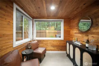 The perfect space to unwind at the end of the day. Bonus sitting room.