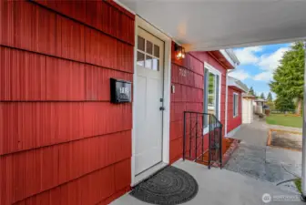 Private front porch