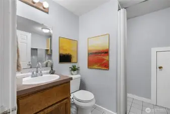 3/4 bath with laundry room