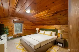 Virtually staged room upstaris