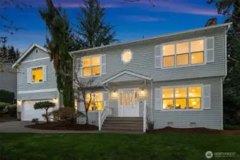 Two story Somerset Home in a private cul-de-sac