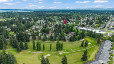 Enjoy the proximity to the golf course!