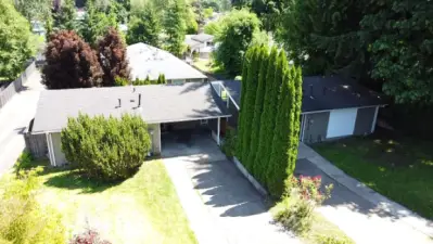 Welcome to the popular Eastside! On a quiet, dead end street, this duplex is a great find.