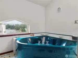 Jetted tub in primary bathroom.