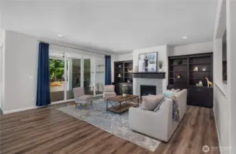 GAS FIREPLACE _ BUILT INS