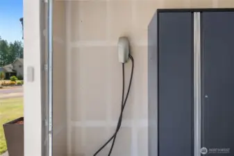 TESLA CHARGER / EV CHARGER