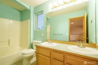 Full Bathroom Upstairs