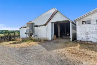 1903 barn front.