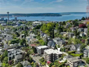 So close to everything Queen Anne and Downtown have to offer.  Plus you can watch the fireworks on New Years Eve from the hallway window outside your condo.