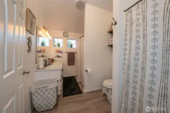 Primary Bathroom includes Double Sink Vanity, a Tub/Shower and a separate Shower!