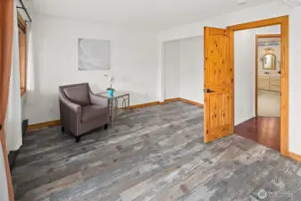 Lower Level Primary Bedroom Seating Area