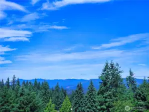 Absolutely stunning view of the Cascade Mountains