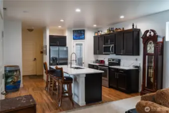 Kitchen, Pantry, Island with breakfast bar