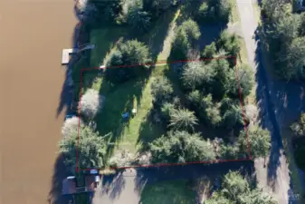 COMING BACK OVER THE PROPERTY WITH AN AERIAL VIEW SHOWING THE PROPERTY LINES!
