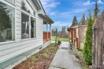 Side enterance with access to the backyard!