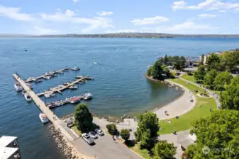 Kirkland Marina waterfront close by.