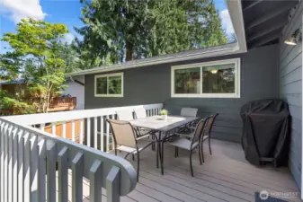 Deck off kitchen/dining