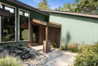 Calming water feature to come home to