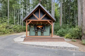 Outdoor bar