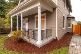 Newer cedar fencing, fresh bark lined flower beds, new edging and cleaned walkways!