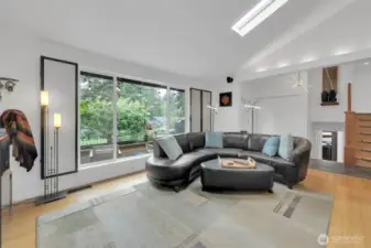 Bamboo flooring. *** Smart switches throughout.