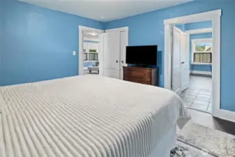 Second bedroom looking towards the Jack and Jill bathroom.