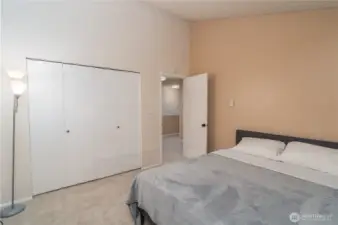 New Carpets and new Bedroom set.