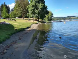 Columbus Park nearby