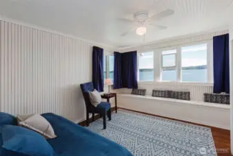 BR #2- looks out over the water!