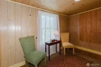 BR #4 can be used as another flex space, bedroom, craft area, office.