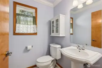 1/2 bath off the extra room.