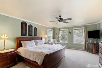 Spacious Primary suite