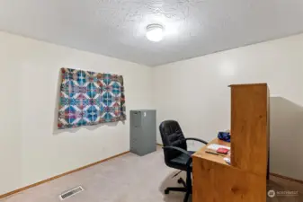 Bonus Room/Office