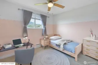 2nd bedroom