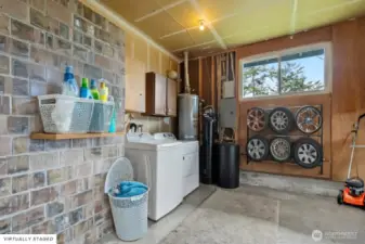 Washer and dryer stay