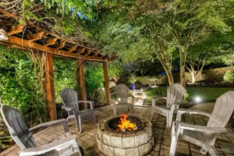 Firepit night vibe