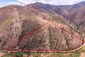 Cabin plus 33 acres. Approximate boundary lines.