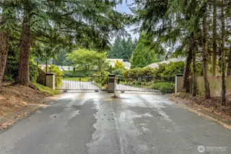 Harbor Summit’s gated entry offers both security and appeal.