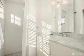 Three-quarter bath in the carriage house