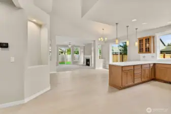 Open concept floorplan for easy flow between kitchen, dining and living room.