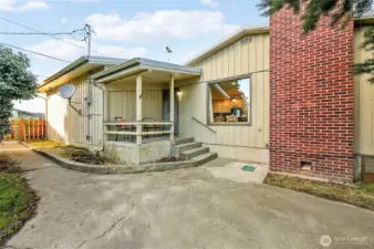 Back porch/patio off dining area